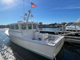 35' Duffy 2005 Yacht For Sale